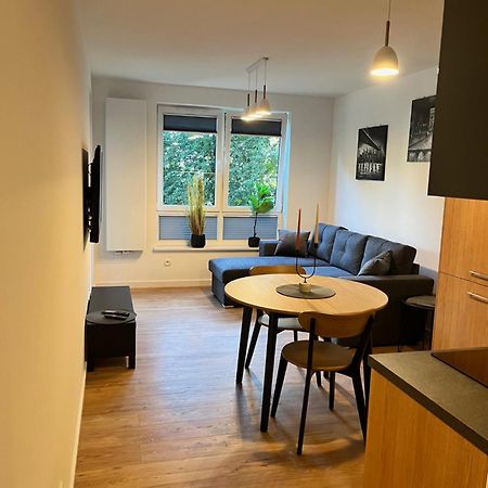 Apartament Julia 1-4 Os Starowapiennikowa 42A Z Balkonem Ze Sniadaniem Kontynentalnym 凯尔采 外观 照片