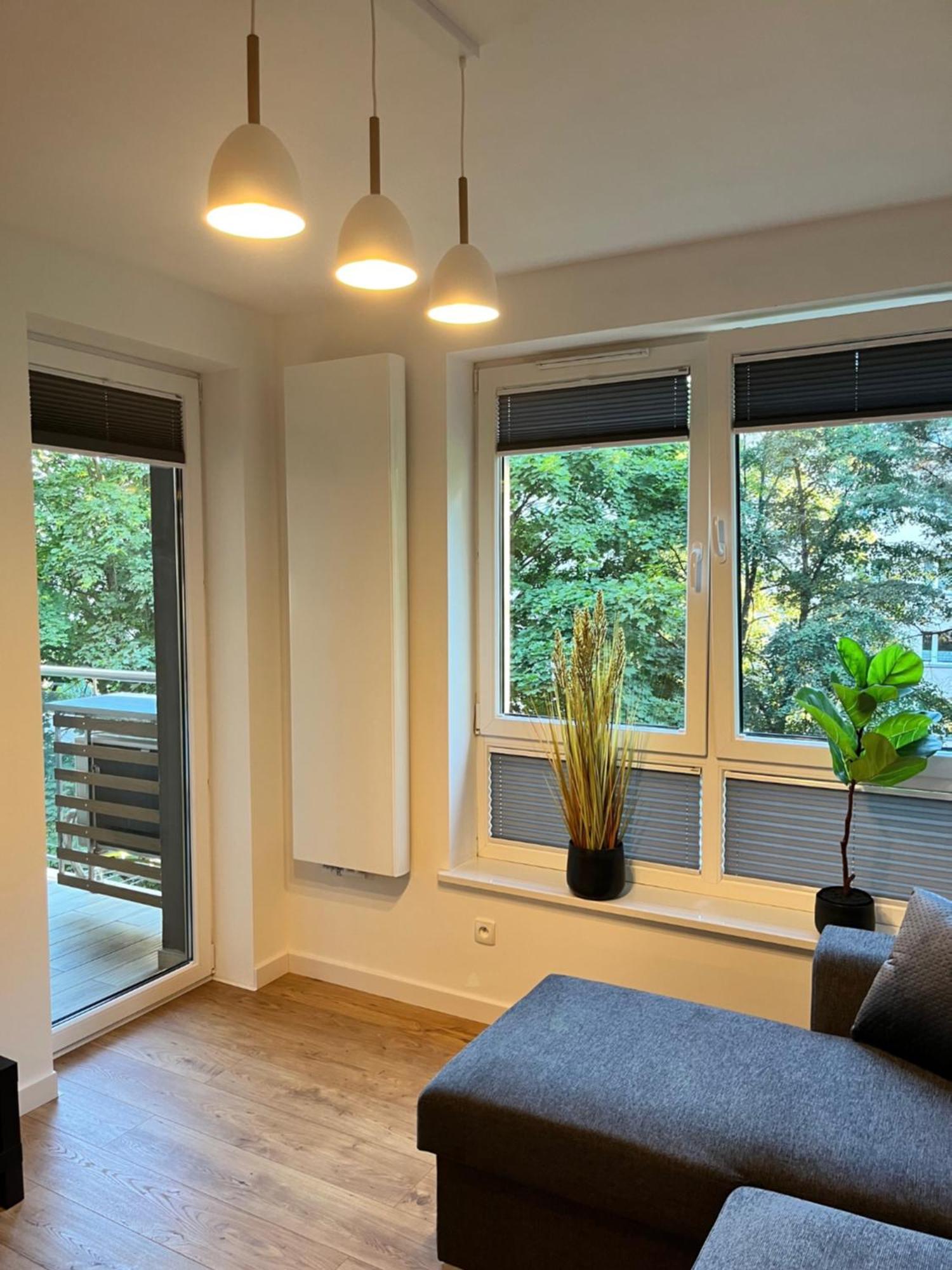 Apartament Julia 1-4 Os Starowapiennikowa 42A Z Balkonem Ze Sniadaniem Kontynentalnym 凯尔采 外观 照片